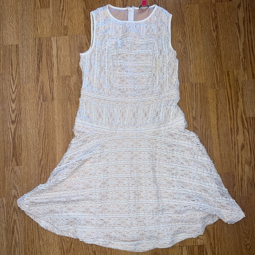Vince Camuto Dress